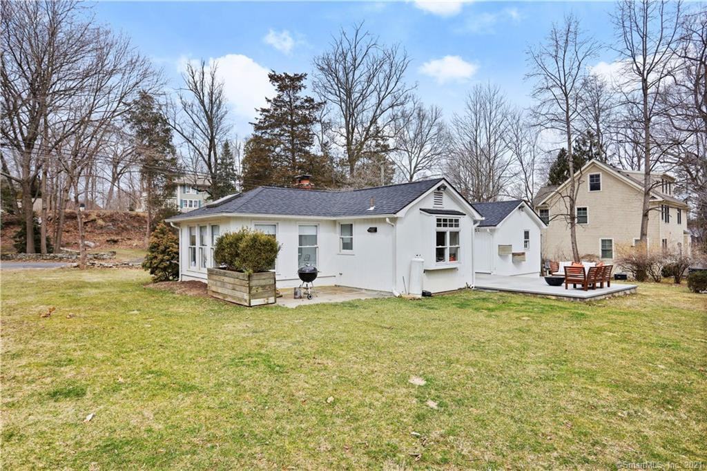 21 Rayfield Rd - Photo 2 of 33