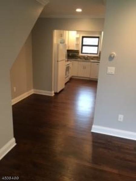 15 Colonial Dr - Photo 3 of 8