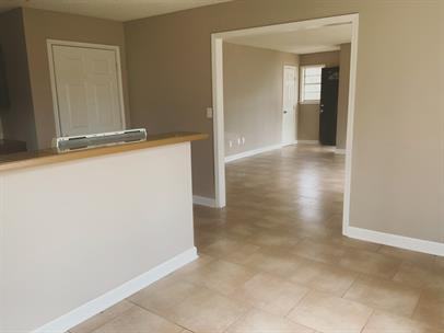 1817 Senator Street - Photo 3 of 10