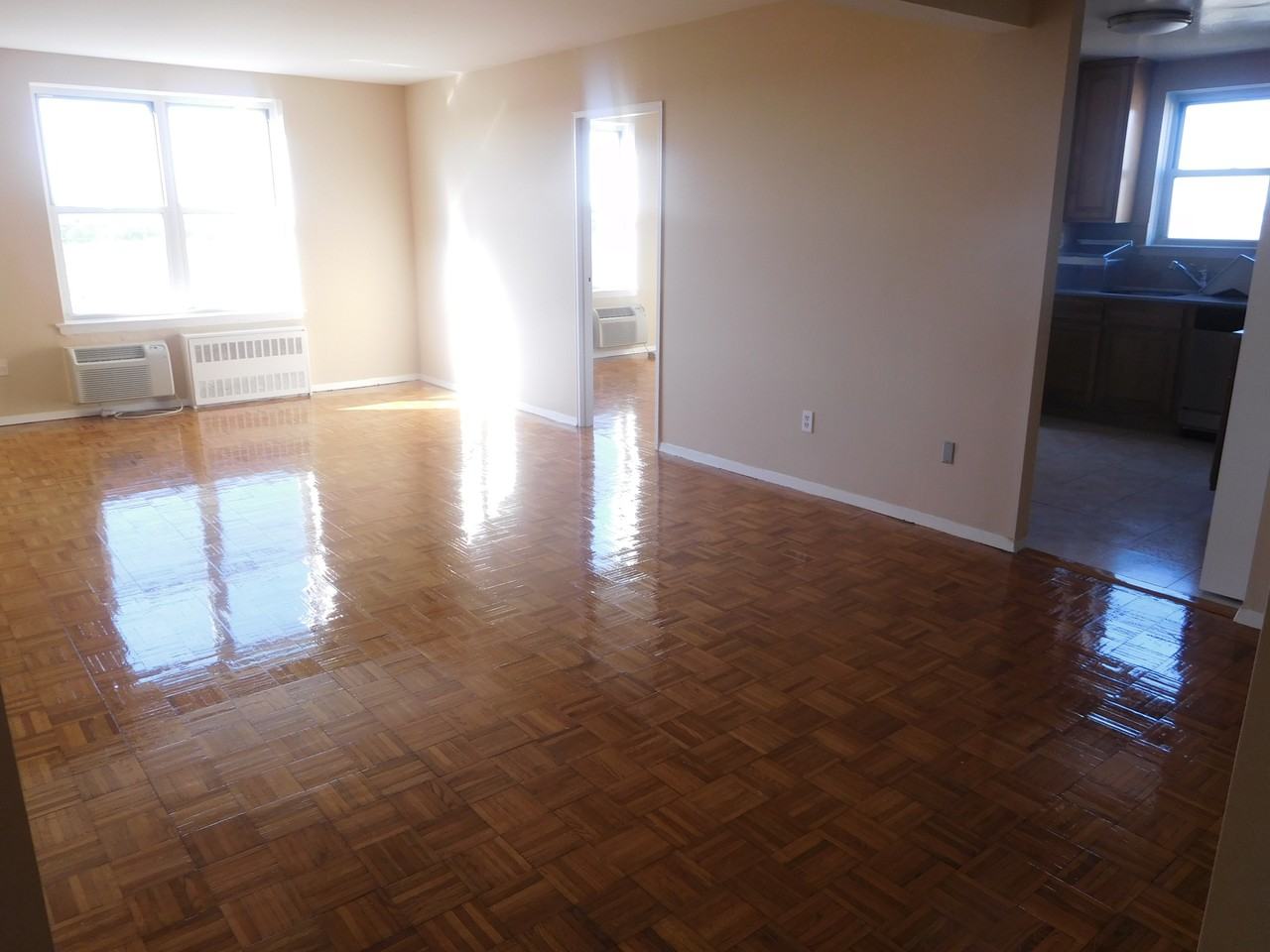 44 30 Douglaston Parkway 3 Fl 44 30 Douglaston Parkway 3 Fl