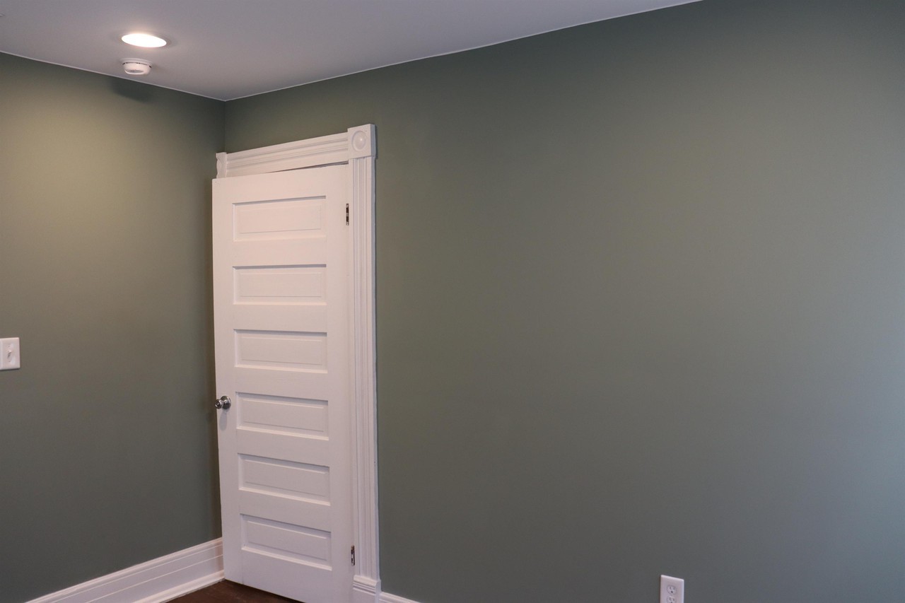 381 Main St #4 - Photo 3 of 26