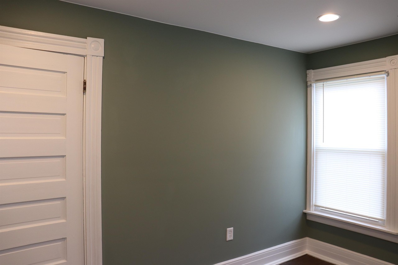 381 Main St #4 - Photo 5 of 26