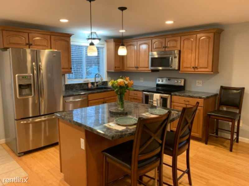 Taylor St - Photo 2 of 9