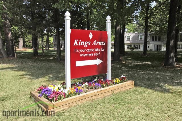 Kings Arms Apartments - Photo 2 of 12