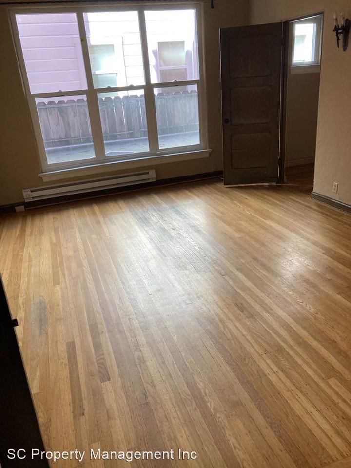 44 Cervantes Blvd - Photo 3 of 12