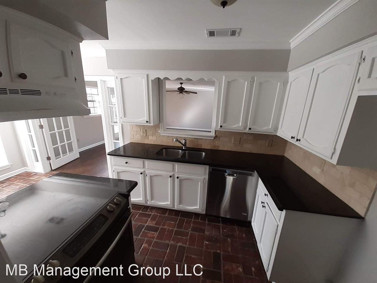 9327 Monhegan Ave - Photo 2 of 12