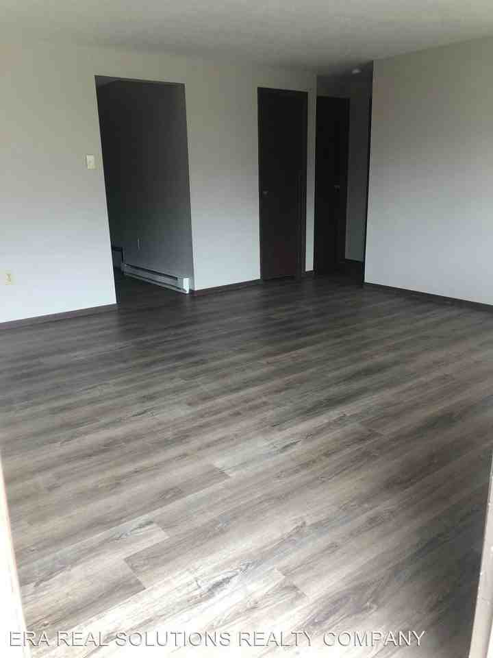 445 Clark St. 413-445 - Photo 2 of 12