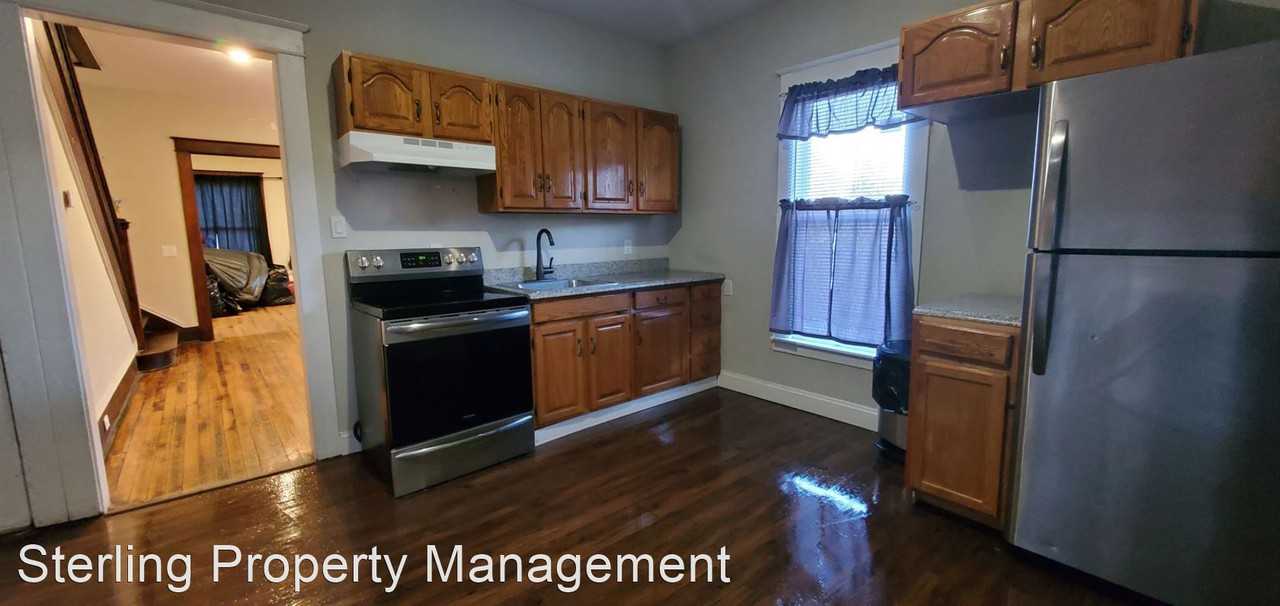 780-782 Maple ave - Photo 3 of 9