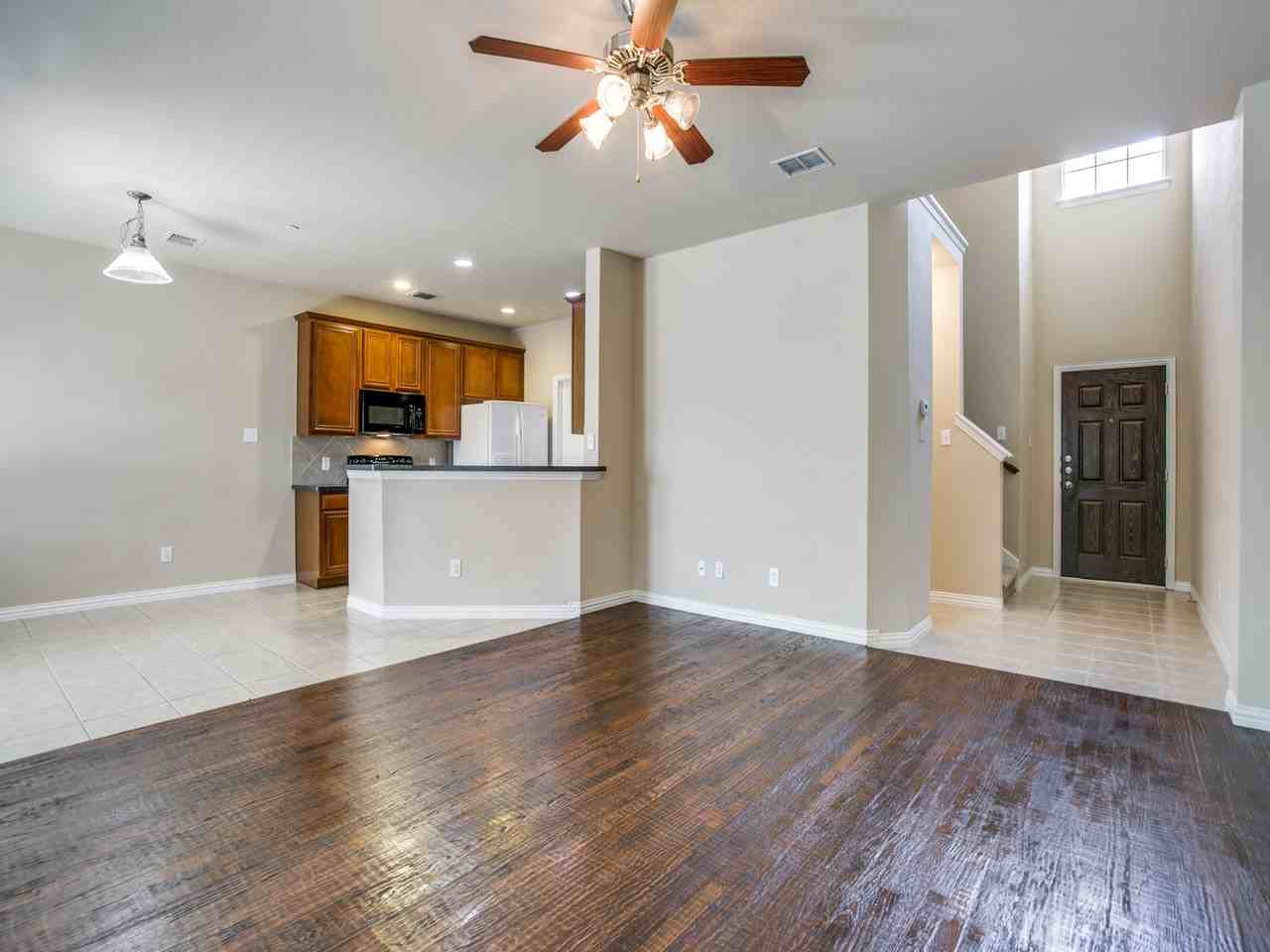 8721 Bigelow Dr - Photo 2 of 24