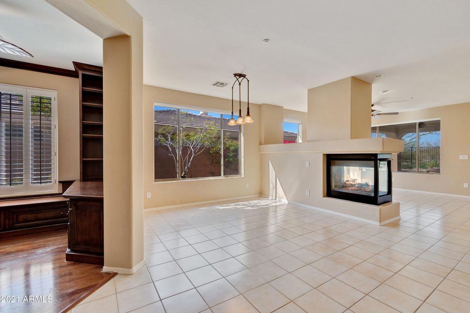 41526 N Cedar Chase Rd - Photo 2 of 16
