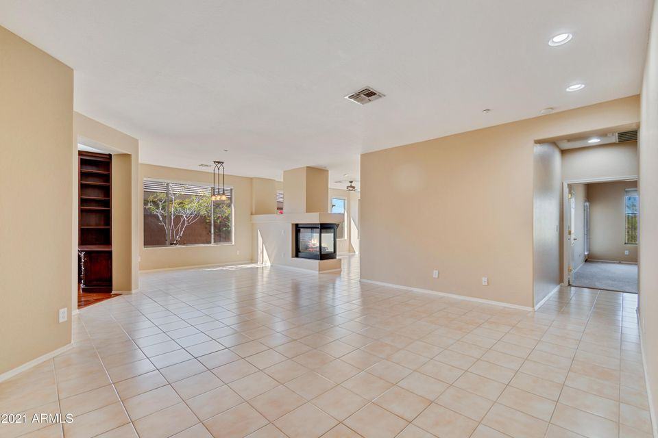 41526 N Cedar Chase Rd - Photo 3 of 16