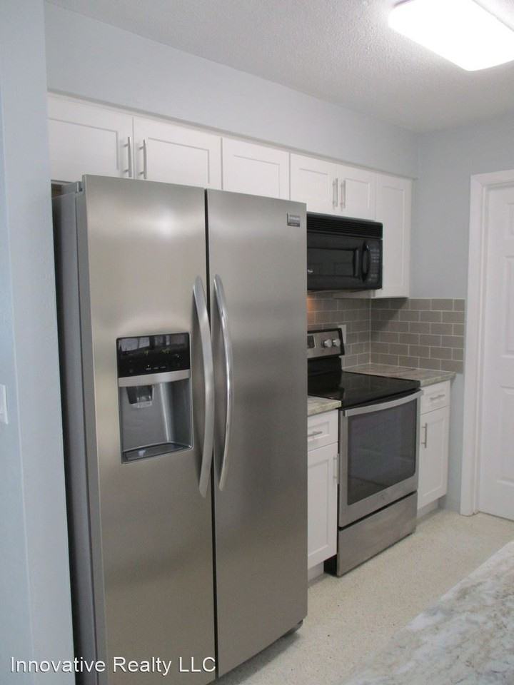 17 Wisteria Dr - Photo 2 of 27