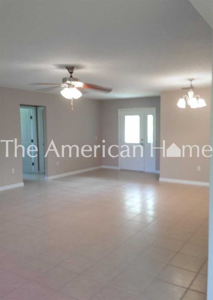 26807 White Plains Way - Photo 3 of 11