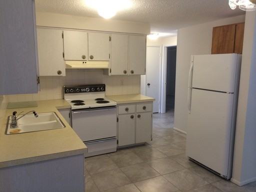 6228 Langston Ave - Photo 3 of 13
