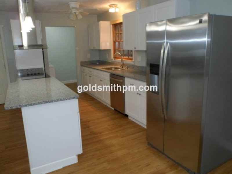 1182 N Old Laurens Rd - Photo 3 of 17