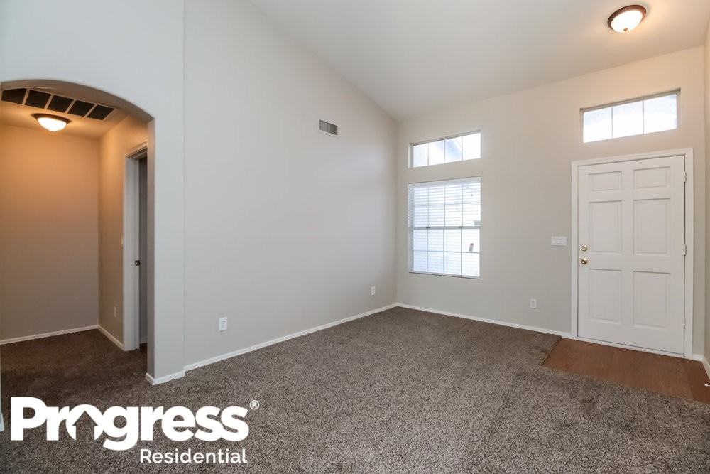 1324 N Velero St - Photo 2 of 15