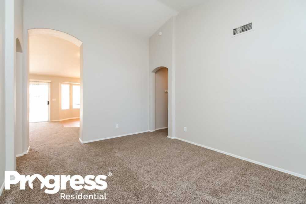 1324 N Velero St - Photo 3 of 15