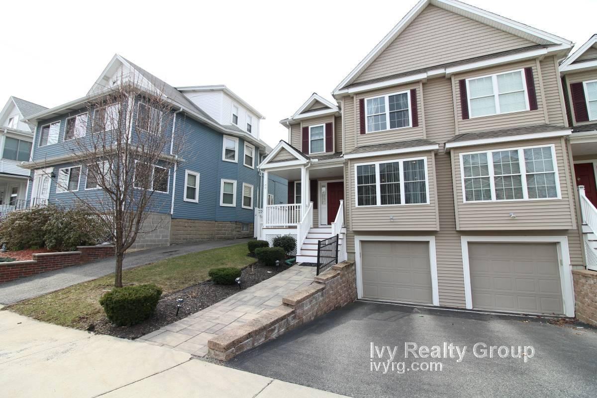 100 4th St - Photo 3 of 22