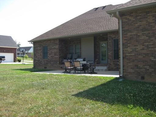 852 Dixie Ln - Photo 2 of 15