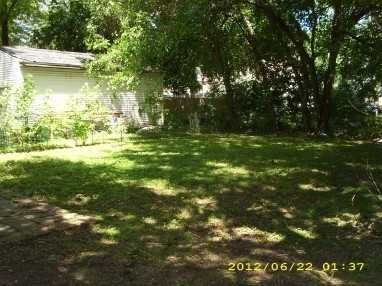 1305 N Oak St - Photo 3 of 6