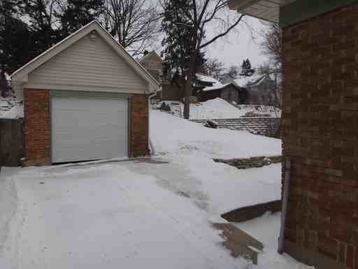 431 E Chicago St - Photo 2 of 18