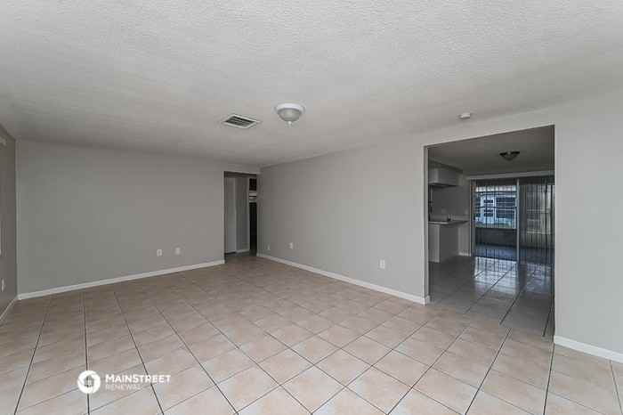 7709 Mora Ct - Photo 3 of 16