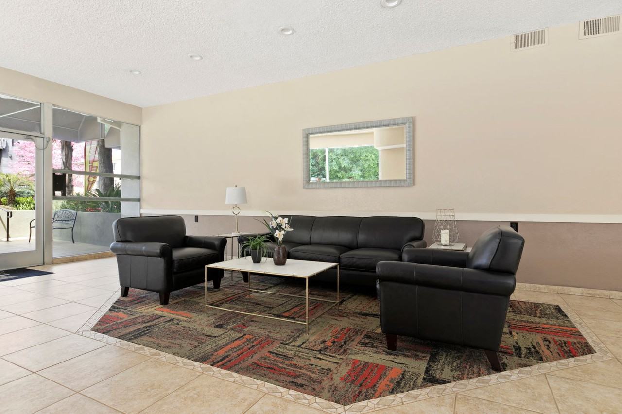 White Oak Terrace Apartments - Photo 2 of 50