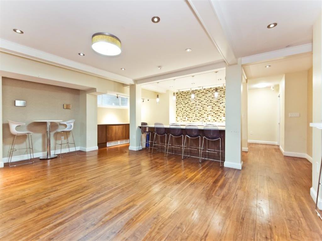 Serrano Apartments - Photo 2 of 11