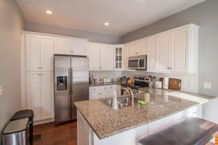 512 W 31st St #512 - Photo 1 of 1
