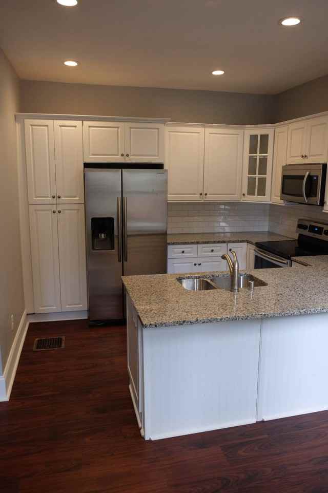 512 W 31st St #512 - Photo 2 of 20