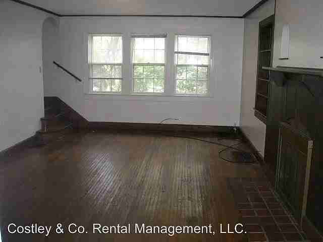 1325 E Hunter Ave - Photo 2 of 9