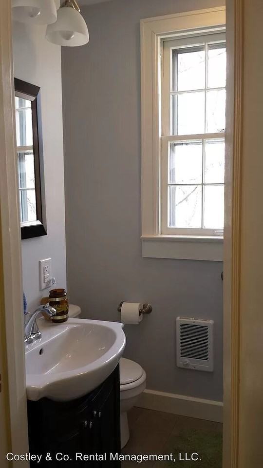 1325 E Hunter Ave - Photo 3 of 9