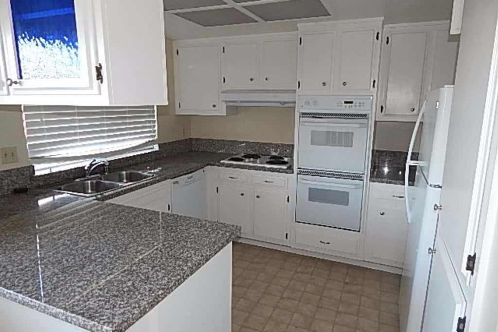 New-Haven Home - Photo 3 of 5