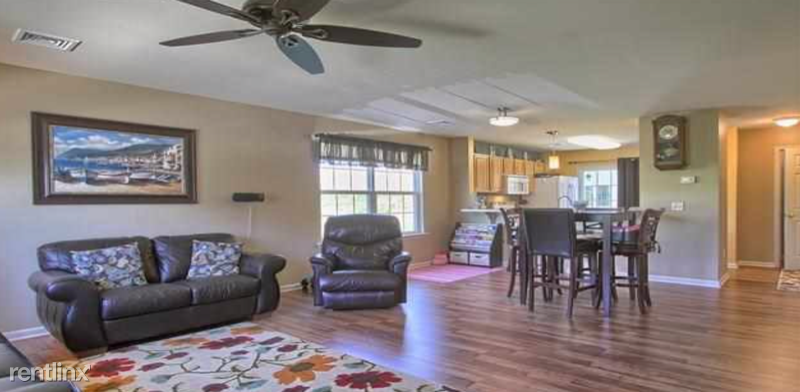 2119 Quail Hollow Dr - Photo 3 of 21