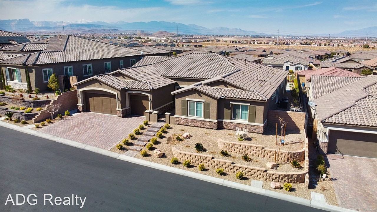 6248 Carol Butte Ct - Photo 2 of 38