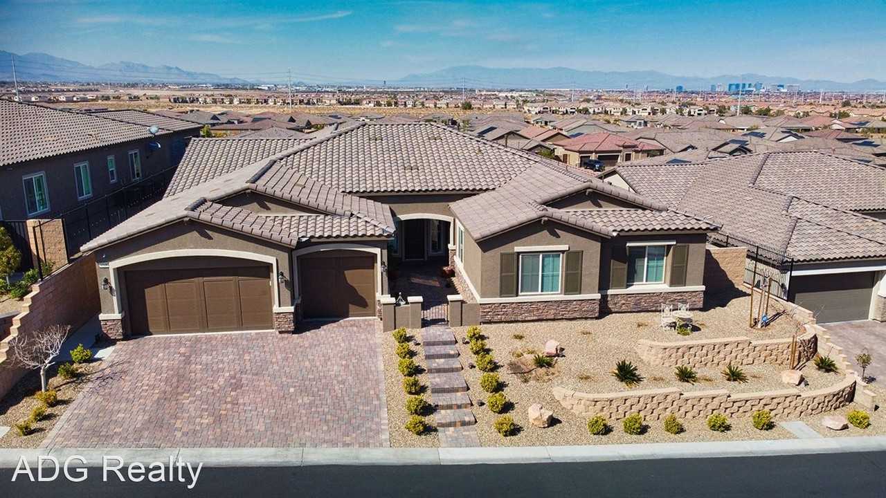 6248 Carol Butte Ct - Photo 3 of 38