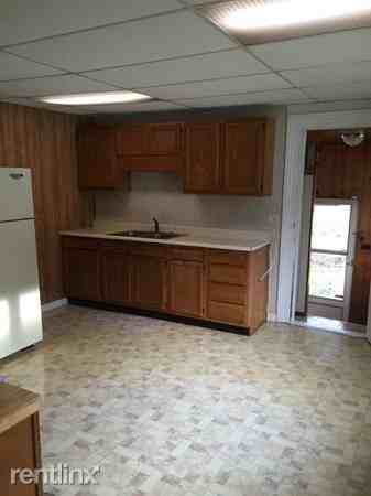 448 Glide St - Photo 2 of 7