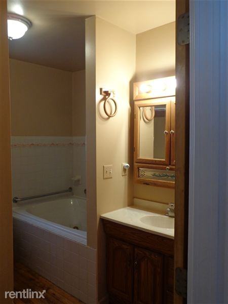 516 E Glass Rd - Photo 2 of 10