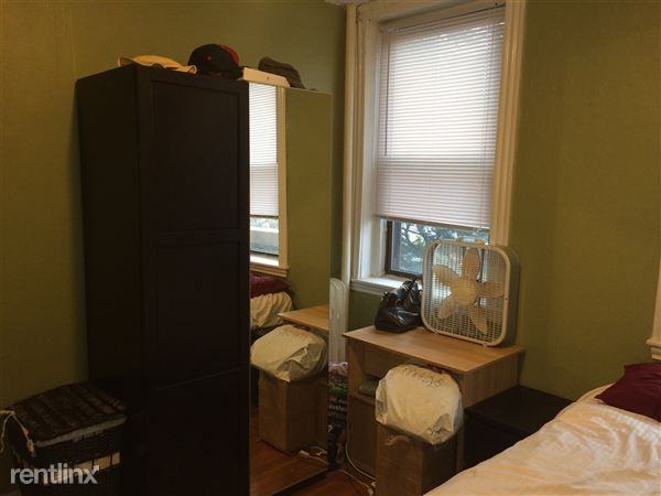 364 Riverway - Photo 3 of 7