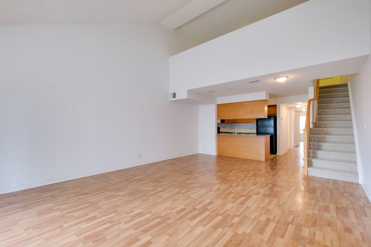 5 Brian Peck Cres #302 - Photo 2 of 6