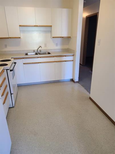 427 Peter Street #1 - Photo 3 of 9