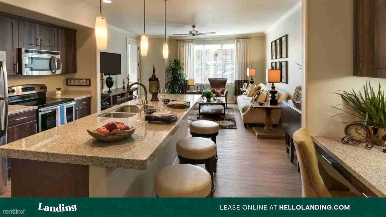 Landing Furnished Apartment San Travesia - Photo 3 of 41