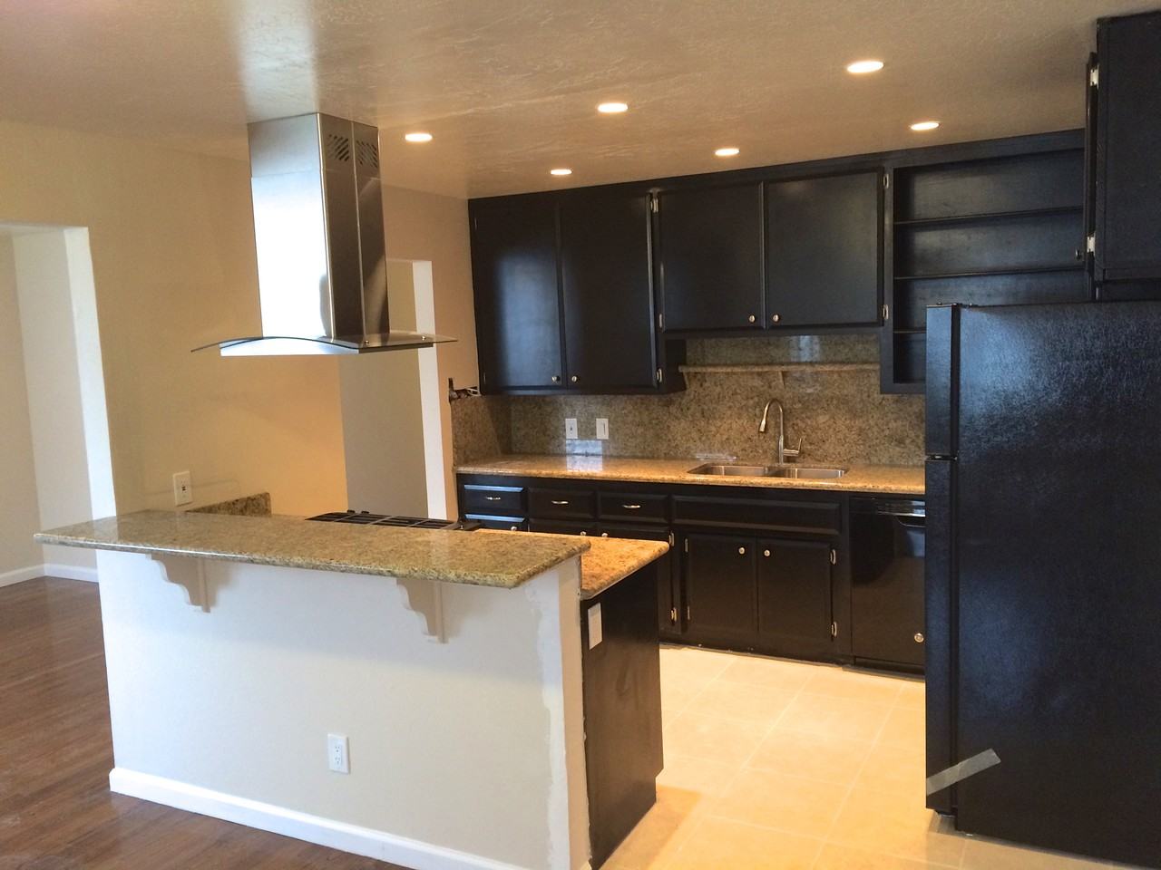 641 Encinal Ave - Photo 3 of 13