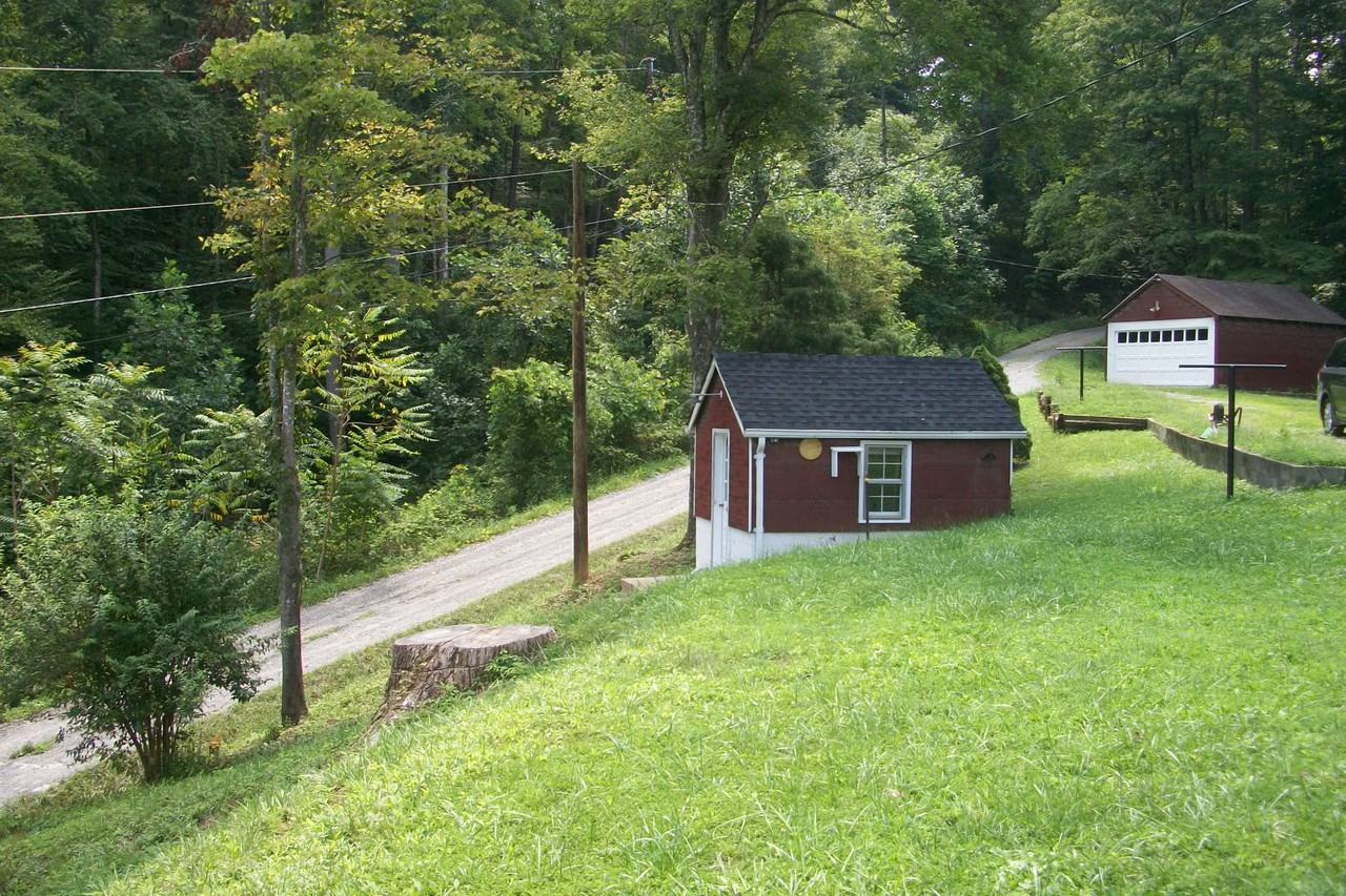 6327 Red Hill Rd - Photo 2 of 13