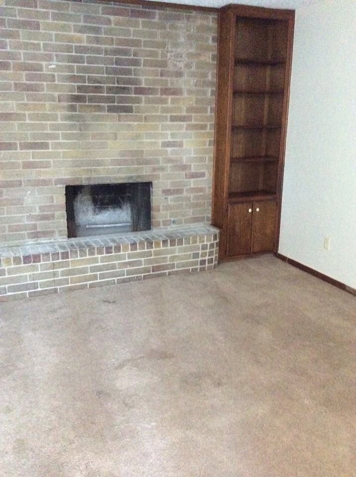 6108 NW 16th St - Photo 3 of 20