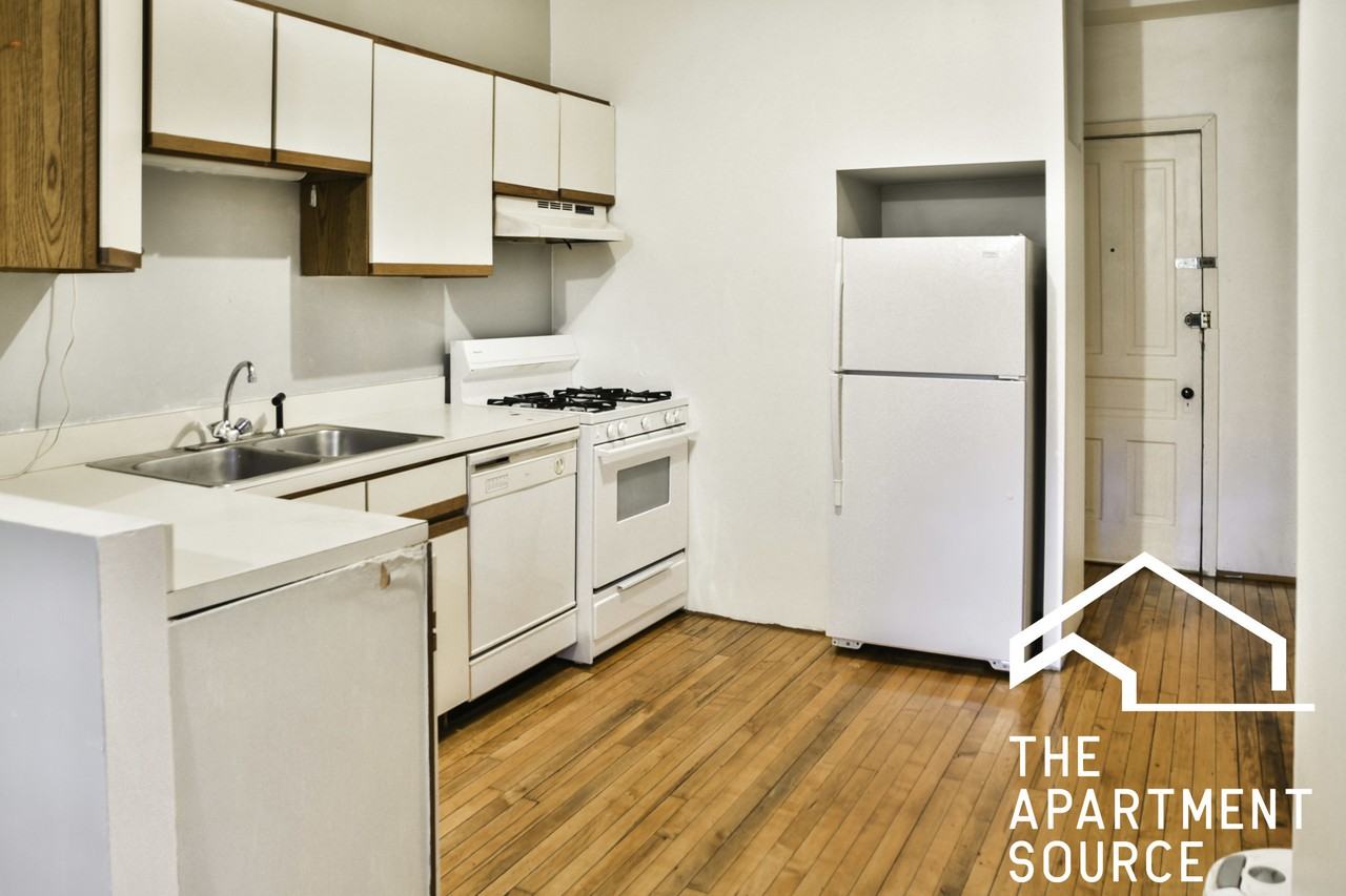 2334 N Wayne Ave #1F