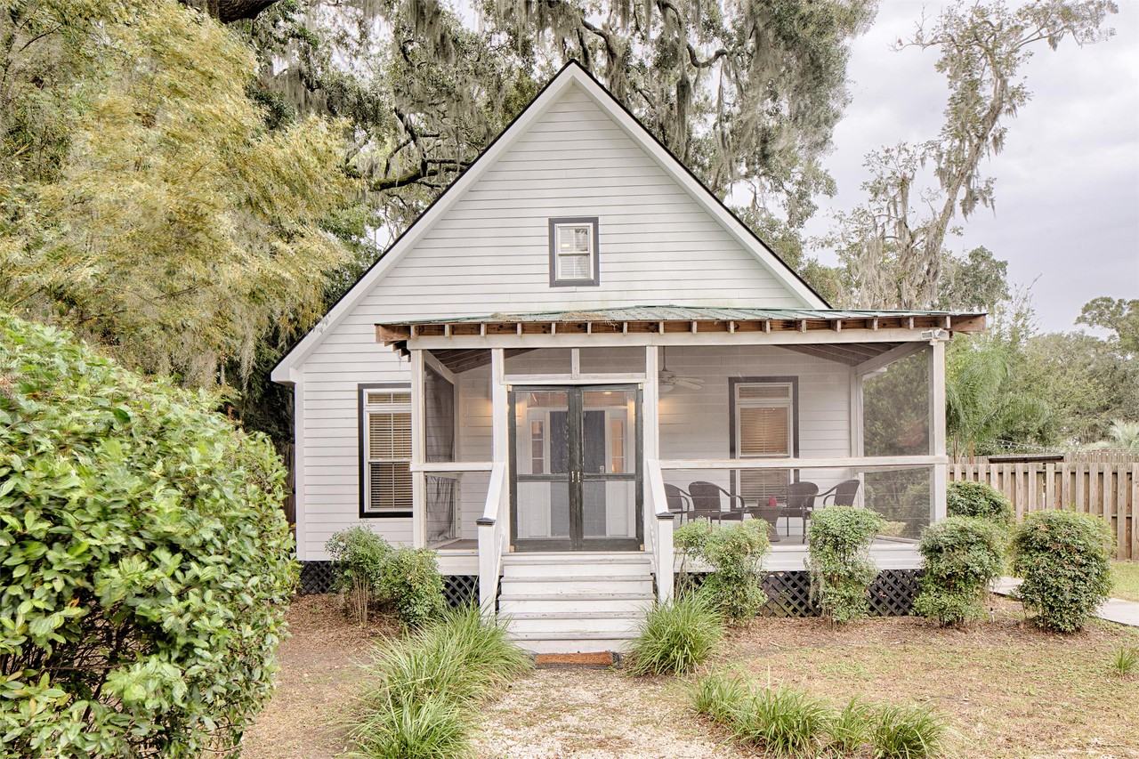 3206 Robertson Avenue #1 - Photo 2 of 50