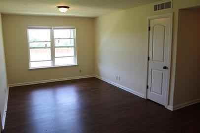 Renaissance Park Apartments 801 N Willie L Miner Ave, El Reno, OK