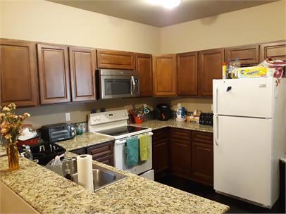 512 S. Gray A - Photo 2 of 9