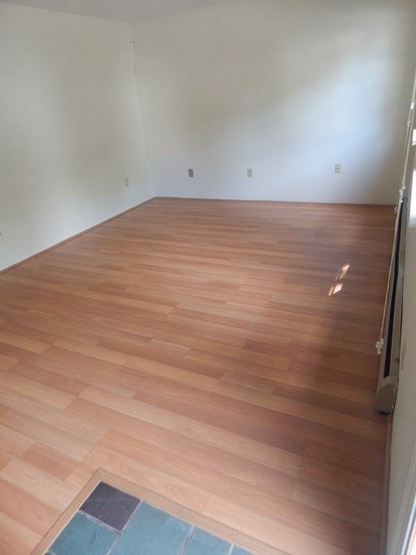207 Foxcroft Circle - Photo 2 of 11
